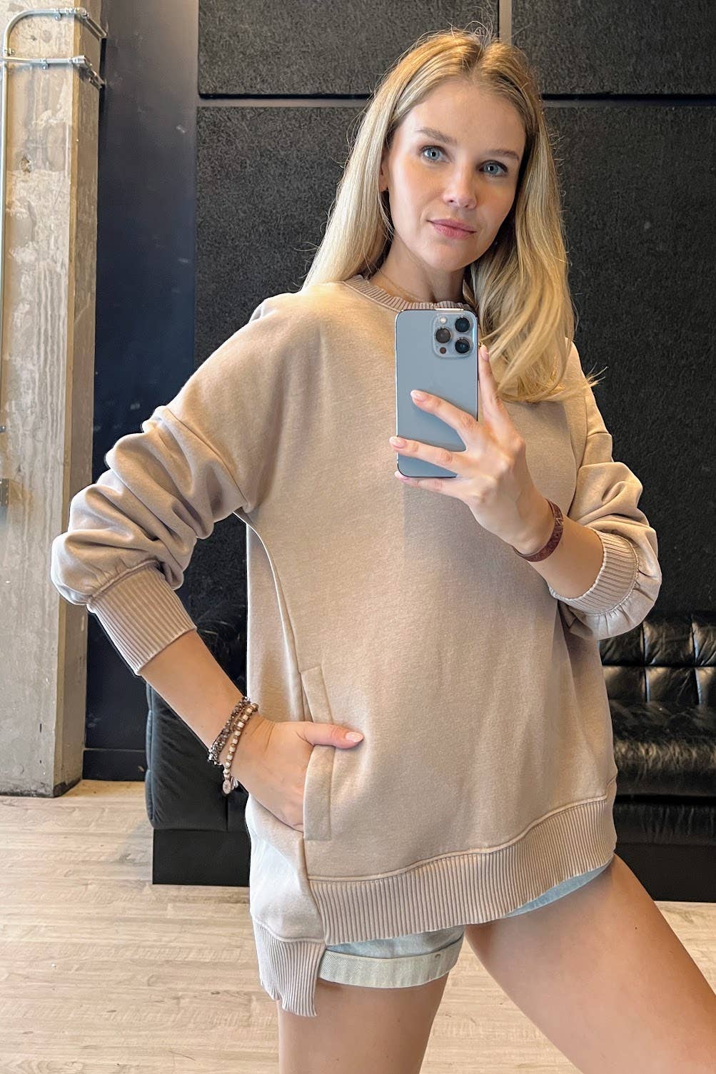 ",,,,..Acid Wash Fleece Hi Low Hem Pullover With Pockets